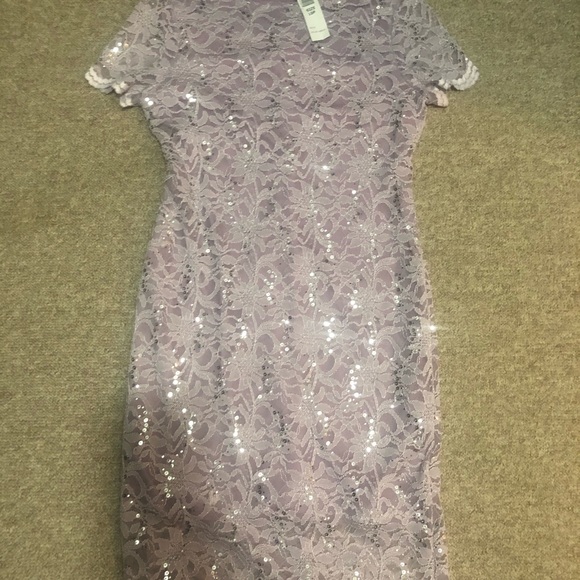 Sequence Floral Dress - Picture 2 of 6